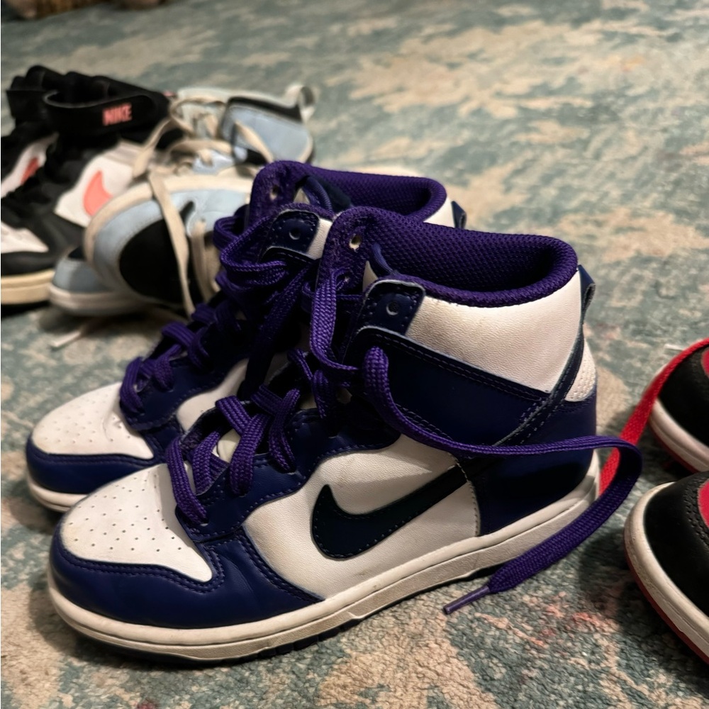 Girls Jordan’s size 1